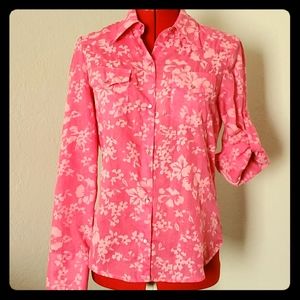 Beautiful sheer Gap top